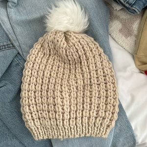 Cream/tan beanie never worn